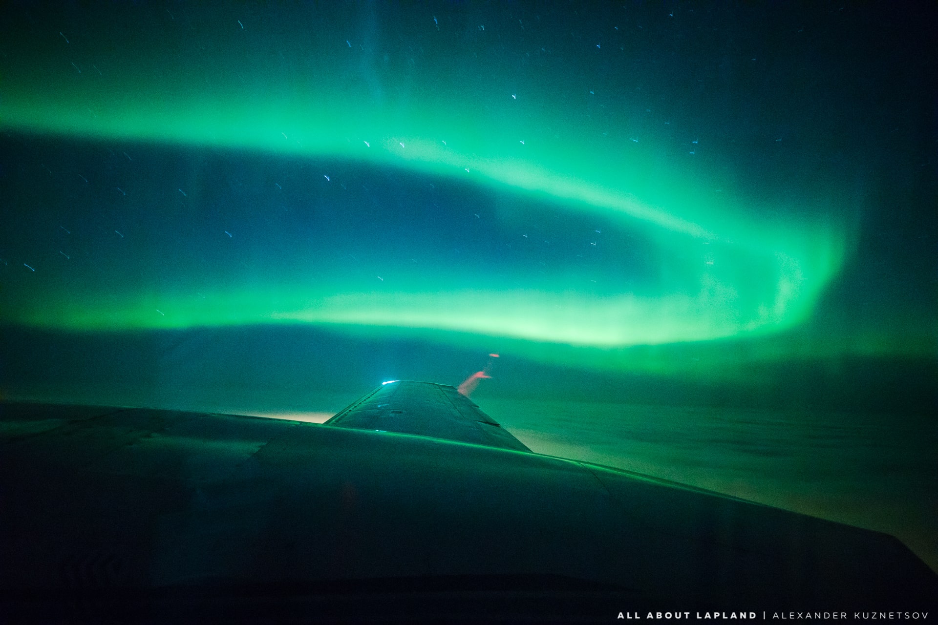 Seeing lights on a private flight in Rovaniemi | Aurora hunting in